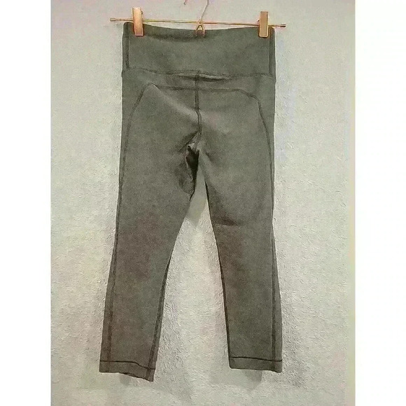 Under Armour Womens Crop Compression Pants Small - Picture 4 of 4